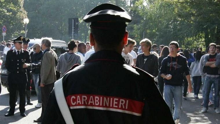 Preso spacciatore col badge della scuola