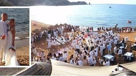 Un matrimonio da favola nella spiaggia del Campese