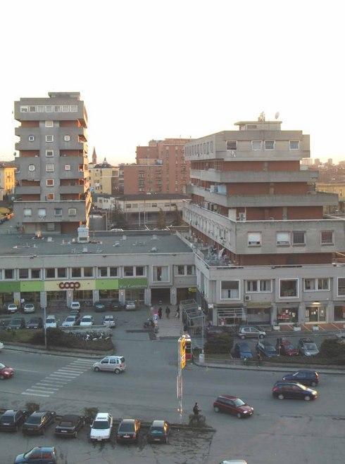 Aggressione all’Errenord di Modena: presa a martellate in testa 