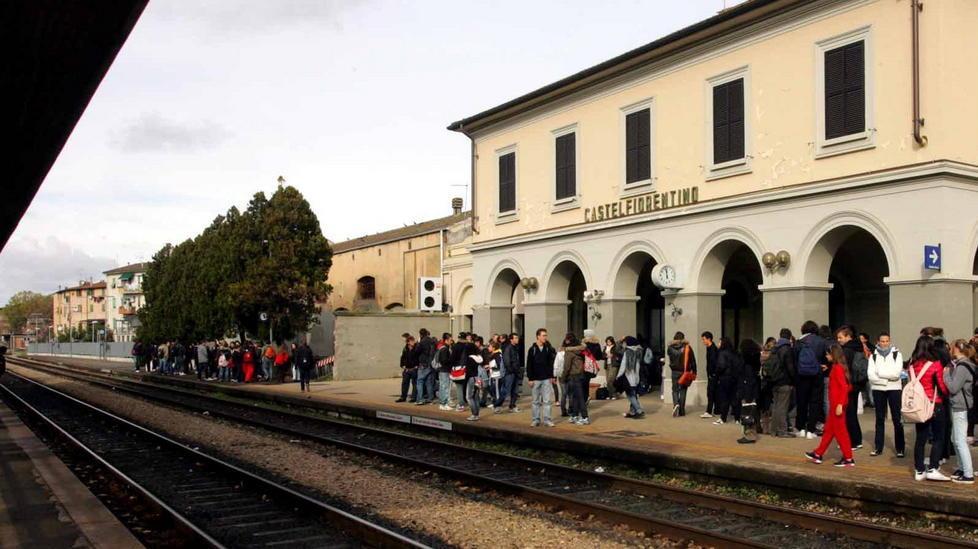 Fratellini in fuga per un vetro rotto ritrovati nella loro vecchia casa 
