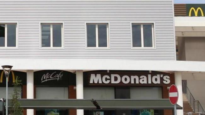 McDonald’s assume altre 12 persone per il punto in darsena