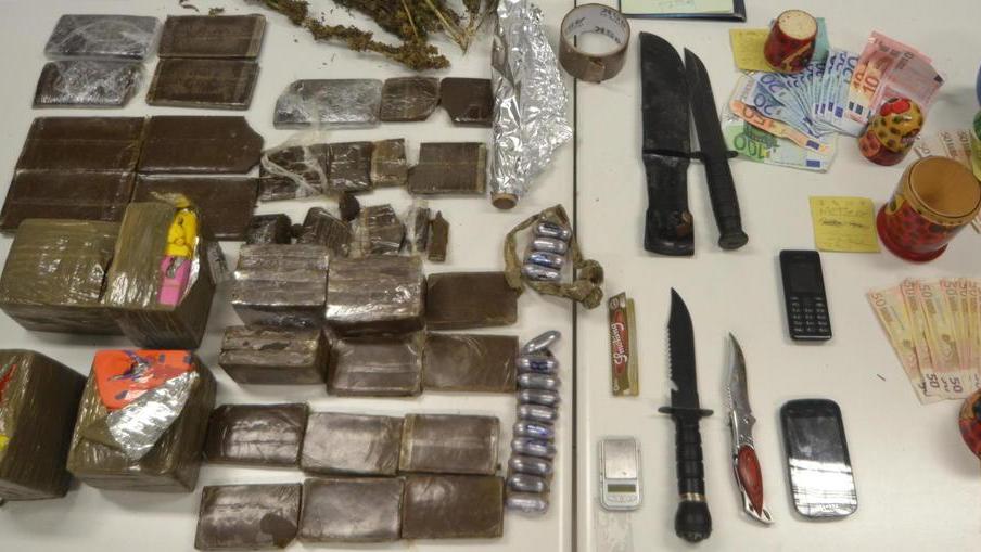 Arrestato ventottenne bloccato con 8 chili di hashish