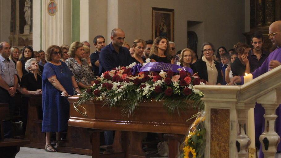 L’addio della città a Tino Carta