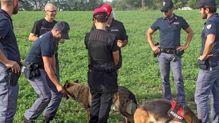 Sommozzatori nel Boicelli In volo i droni, a terra i cani
