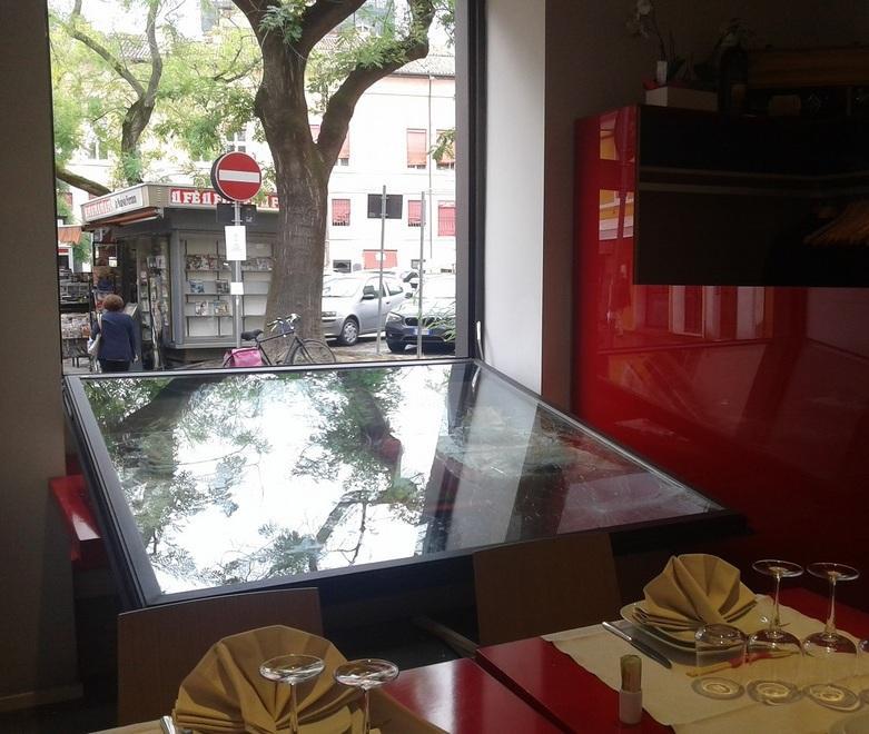 Ferrara, spaccata nel ristorante cinese 