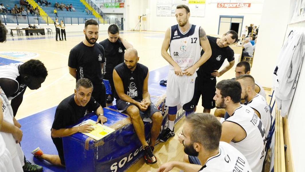 Un time-out chiamato da Campanella durante il Memorial Pellegrini