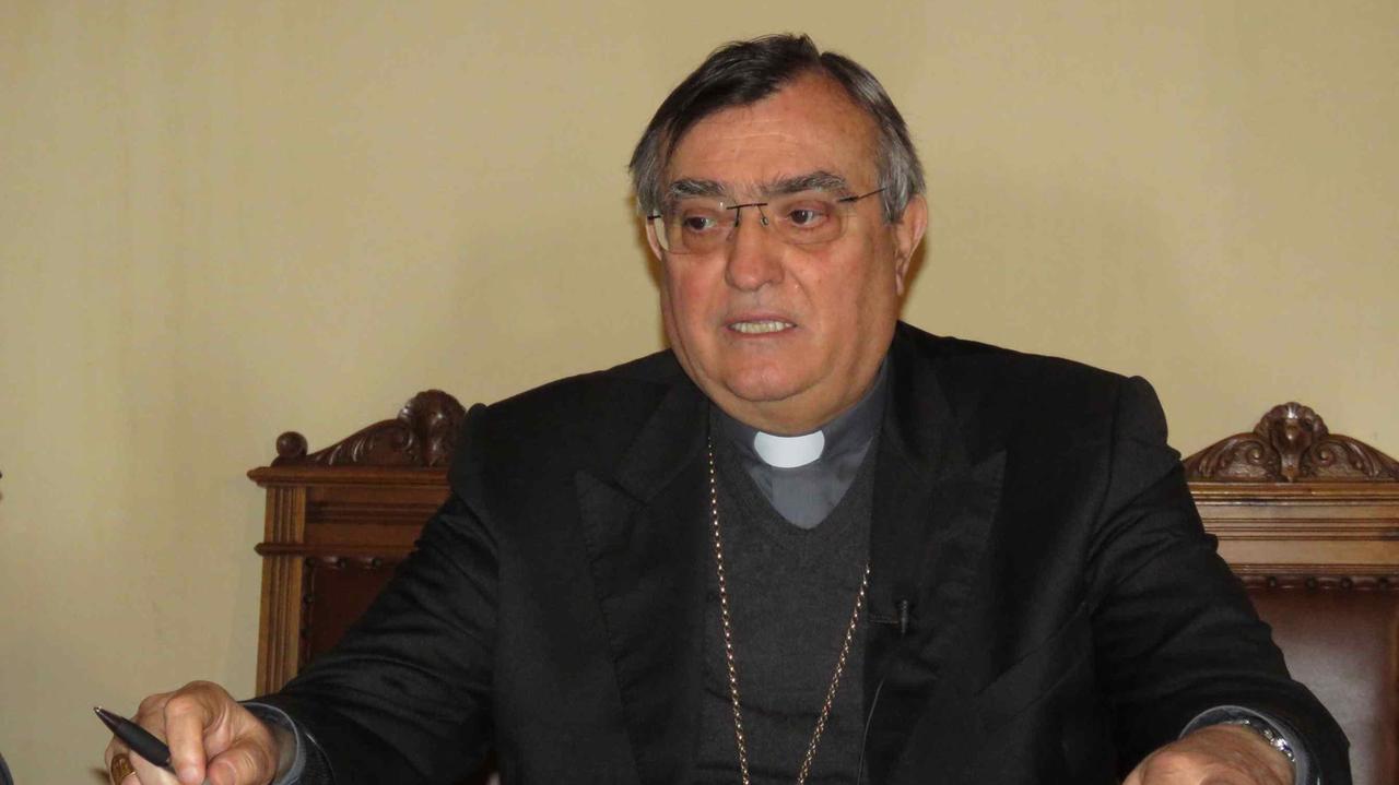 Il vescovo di Prato Franco Agostinelli