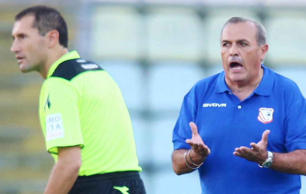 Sogliano: «Tutti zitti, un altro rigore negato al Braglia» 