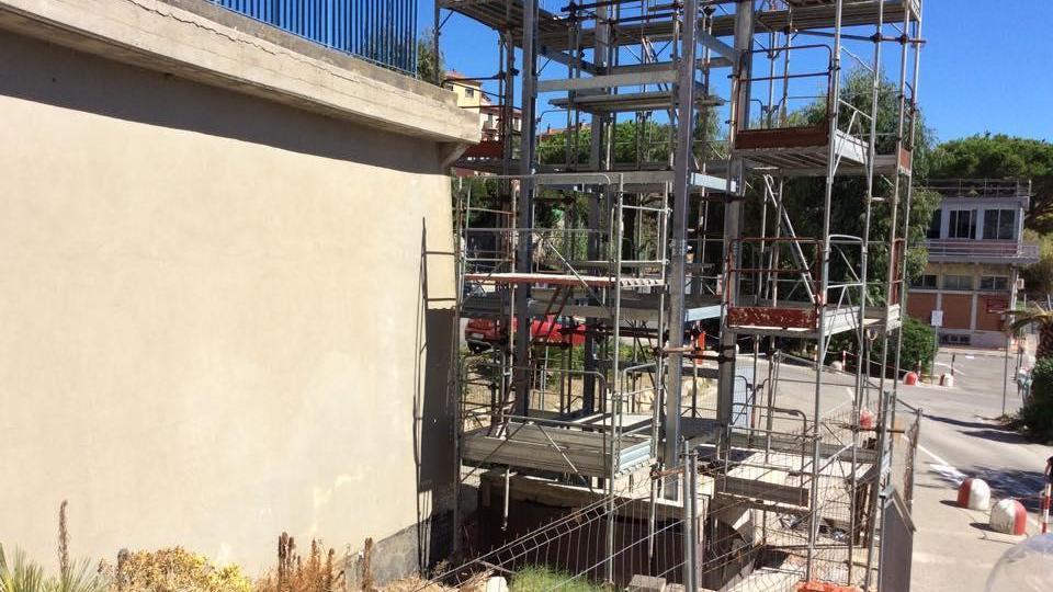 Il nuovo ascensore in costruzione (foto di Gio' Di Stefano)