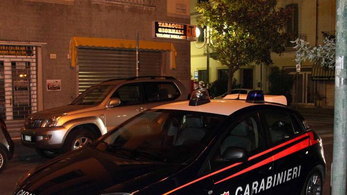 Lite nella notte in piazza Piave, spuntano i coltelli