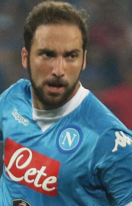 Il Napoli manda in briciole la Lazio 