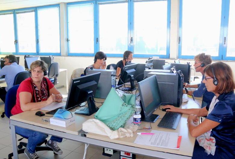 Ore 7.56, il telefono squilla al call center 
