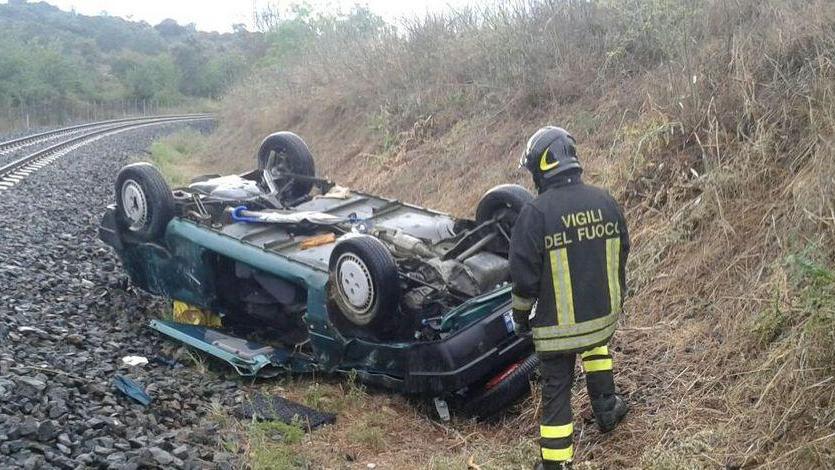 La Fiat Panda al termine del volo nella scarpata
