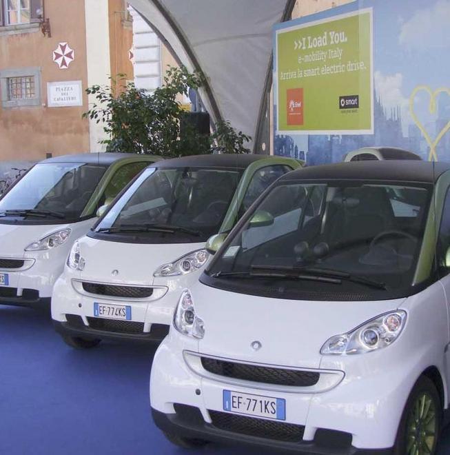 Auto elettrica, ora è possibile noleggiarla