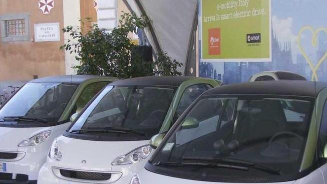 Auto elettrica, ora è possibile noleggiarla