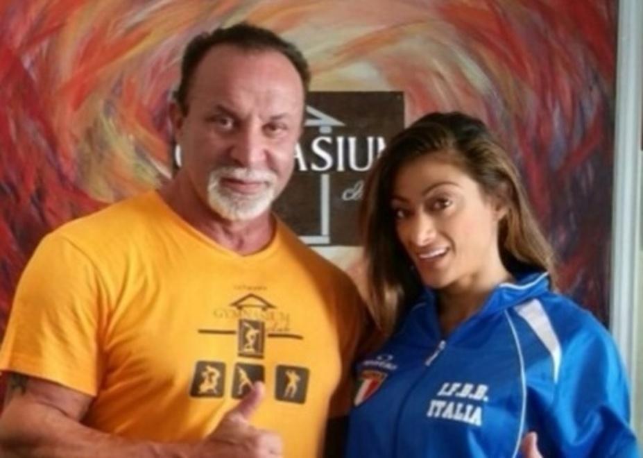 Monica tra le belle di Schwarzenegger 