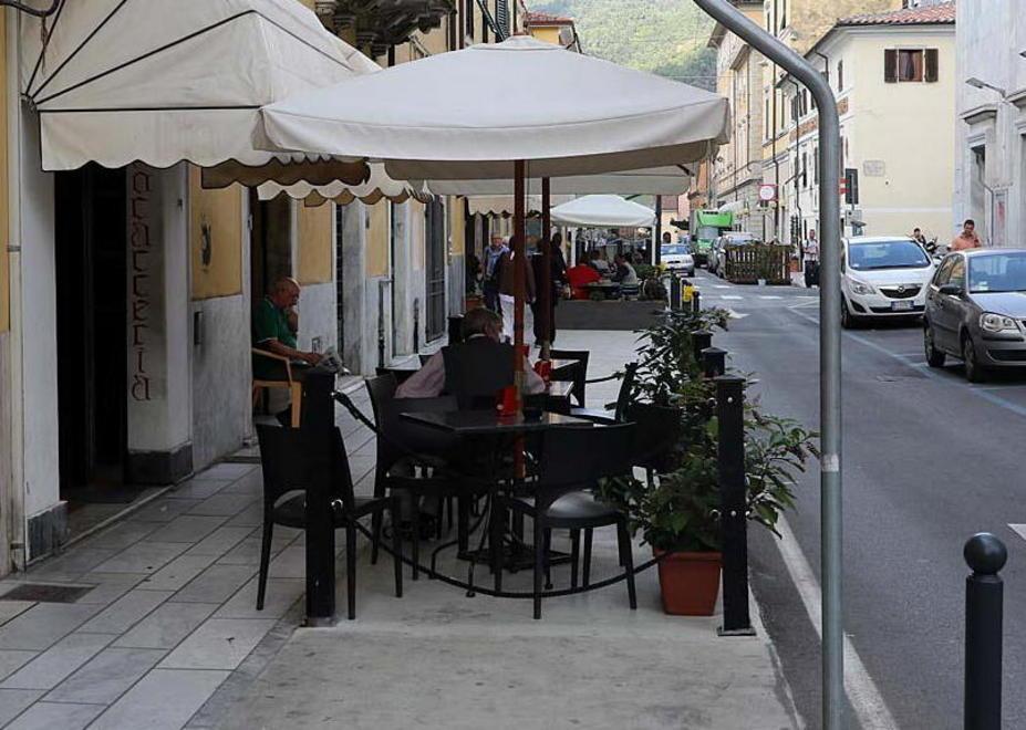 Via Verdi, il cattivo odore c'è ancora