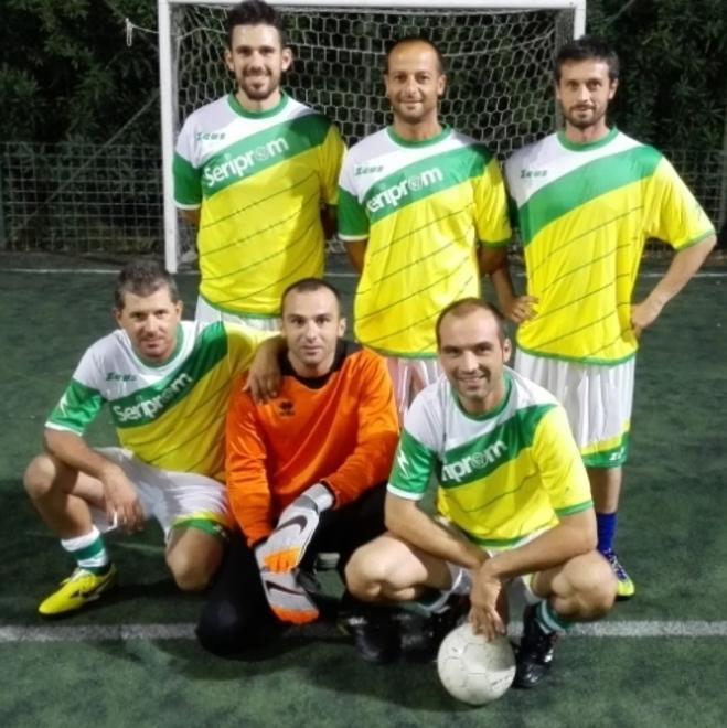 Lancio del fumogeno, un’altra multa 
