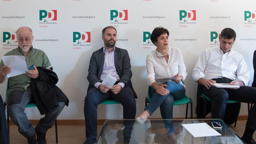 Dibattiti, incontri e musica al porto