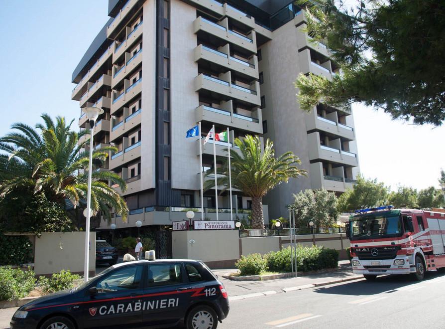 Si lanciò con i figli: assolta 