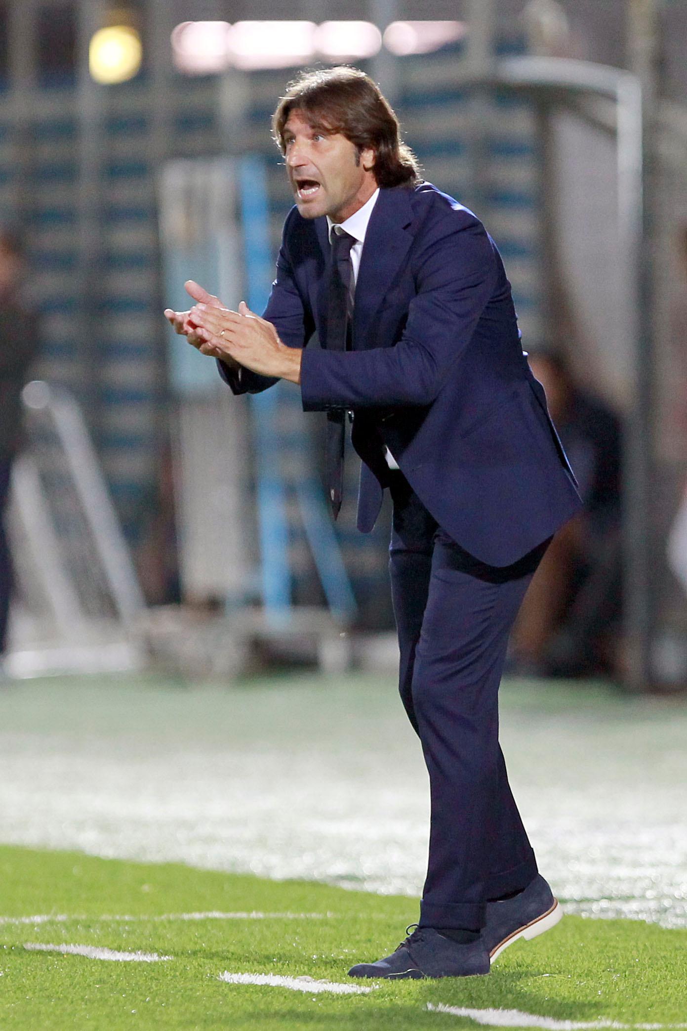 L'allenatore del Cagliari Massimo Rastelli