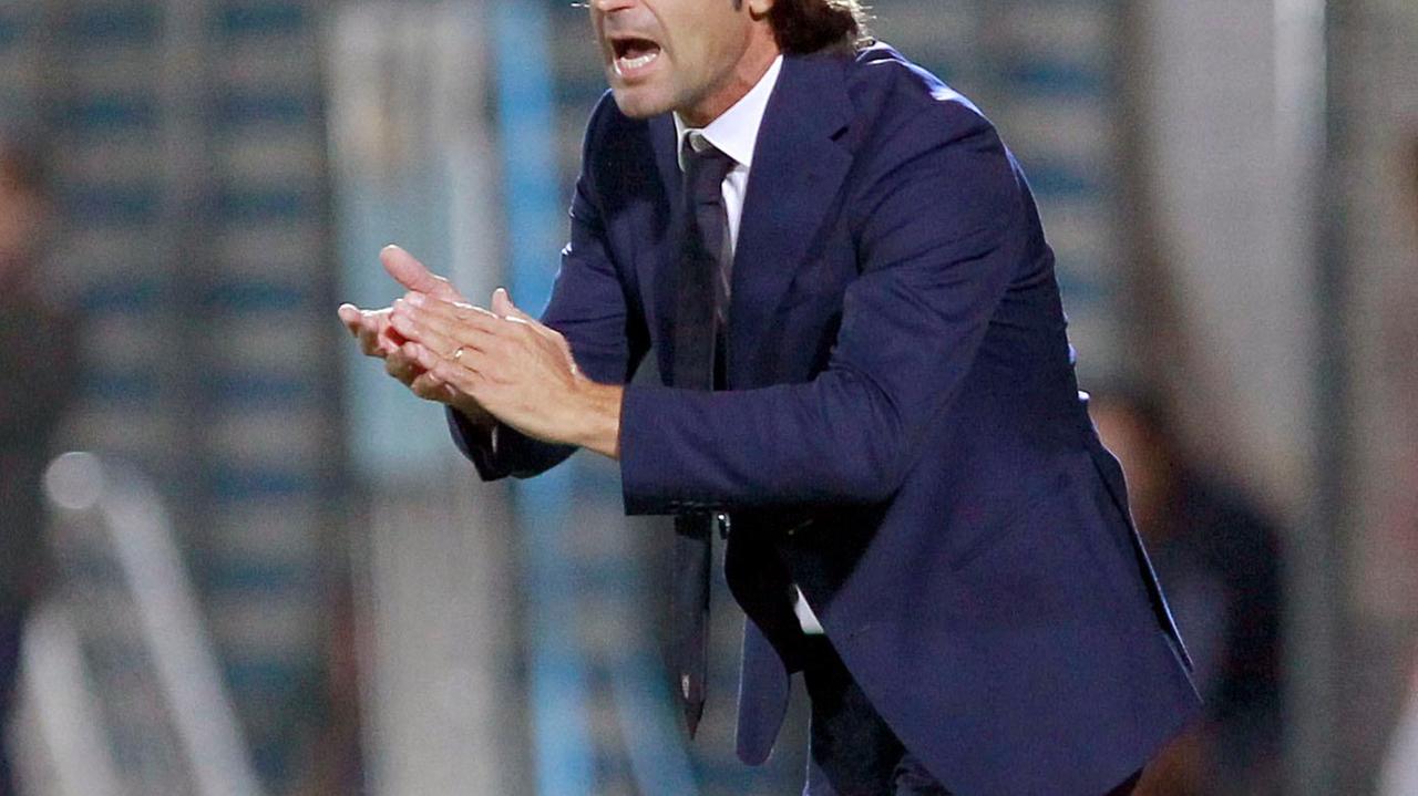 L'allenatore del Cagliari Massimo Rastelli