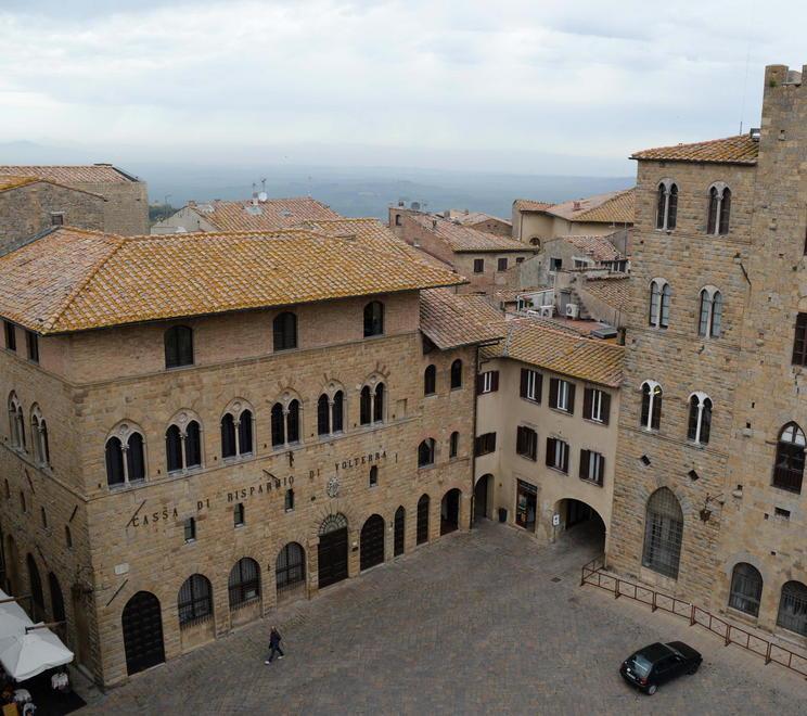 Cr Volterra: voci di fusione «No, la banca resta single» 