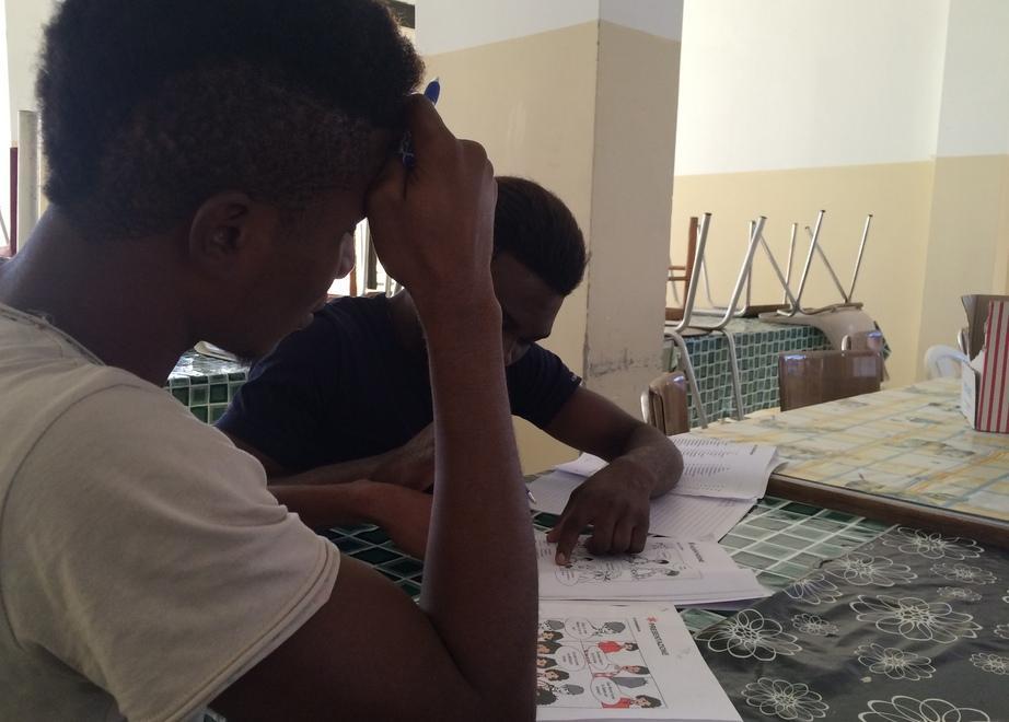 Il “profughi team” studia l’italiano 