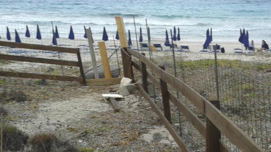 Capo Testa, una rete sulle dune: è chiuso l’accesso alla spiaggia