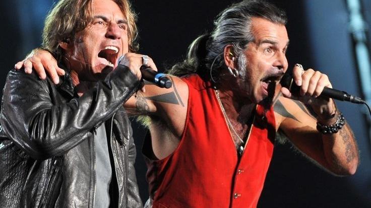 Mirandola premia Ligabue per “Italia Loves Emilia”