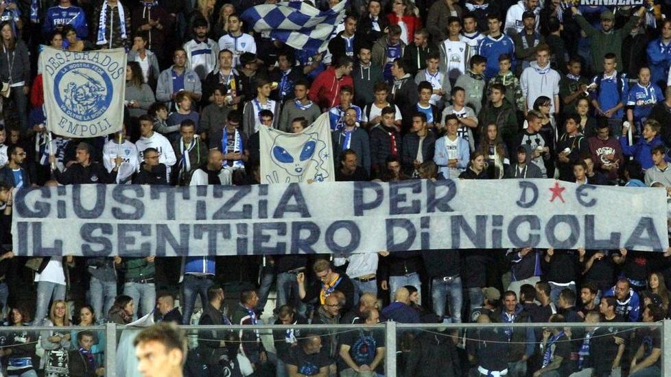 Gli ultrà azzurri con il piccolo Nicola