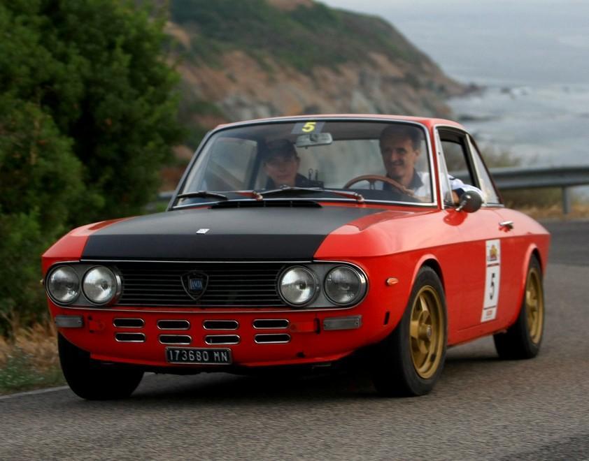 Decine di auto d’epoca si sfidano in Riviera per il Baia delle Ninfe 