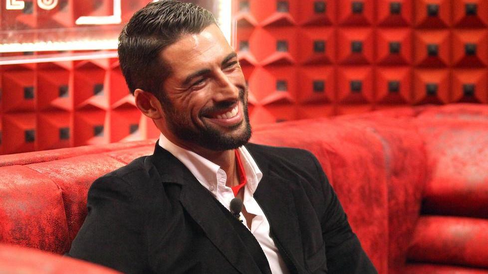 Bello e impossibile: è “Angiolini mania”