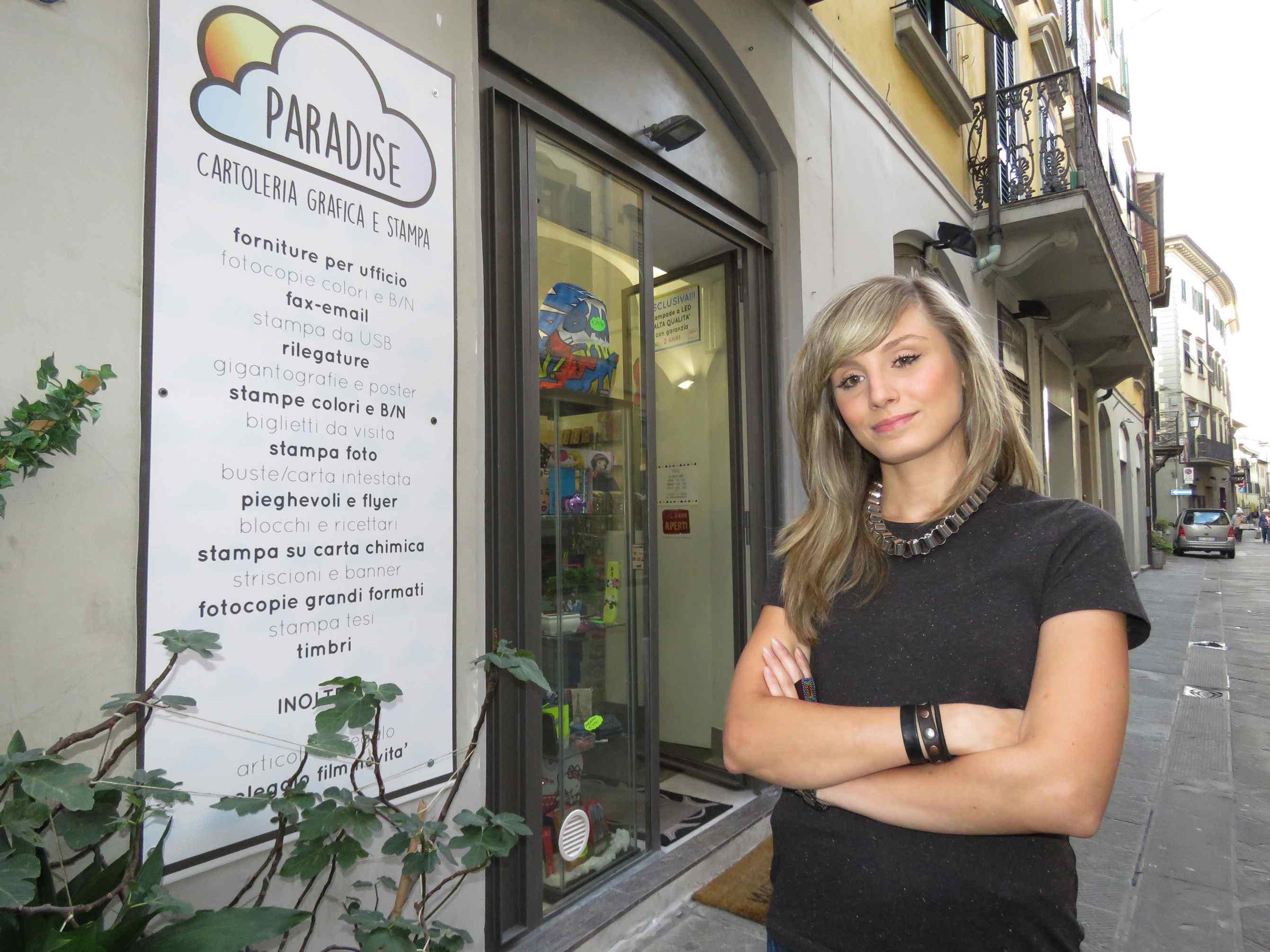 Elena Paradiso nel suo negozio in via del Serraglio