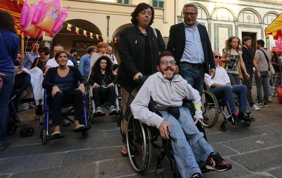 Sindaci in carrozzina per scoprire i disagi di chi non cammina 
