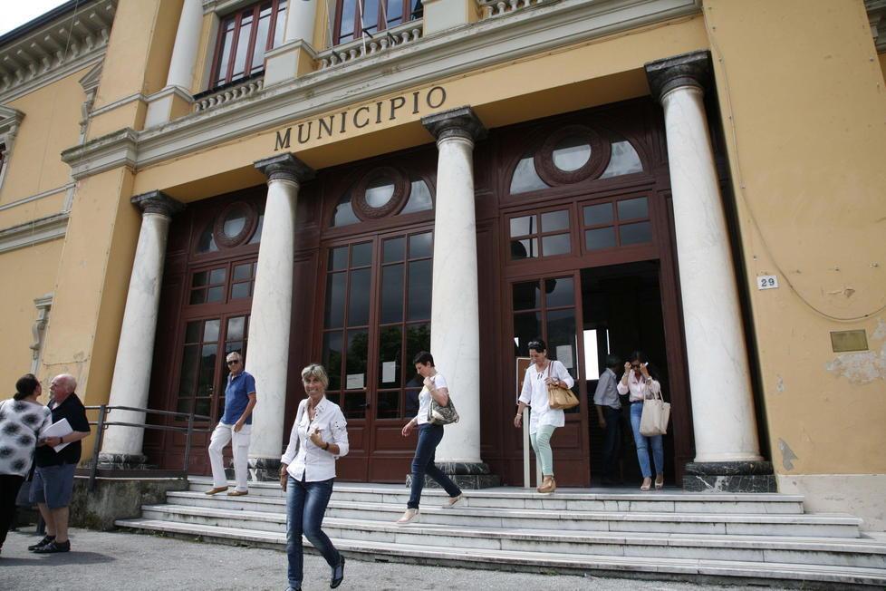 Mallegni sotto accusa per la pausa caffè negata