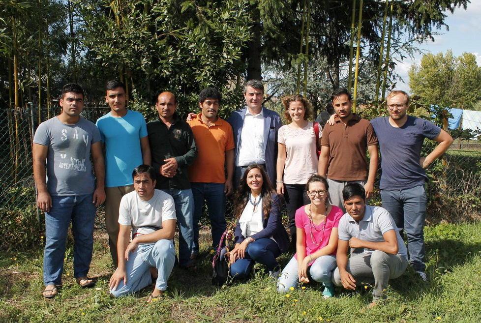 I consiglieri del Pd in visita ai profughi di Colognora