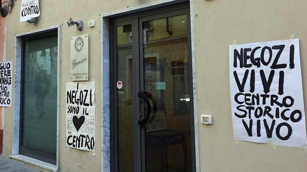 Ma la protesta continua: troppi disagi