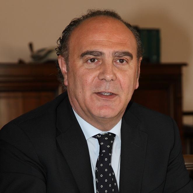 «Basta beghe, uniti per uscire dal buio» 