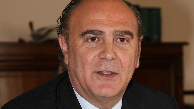 «Basta beghe, uniti per uscire dal buio»