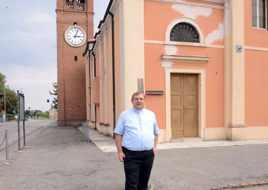 Dopo 3 anni e mezzo apre la chiesa 