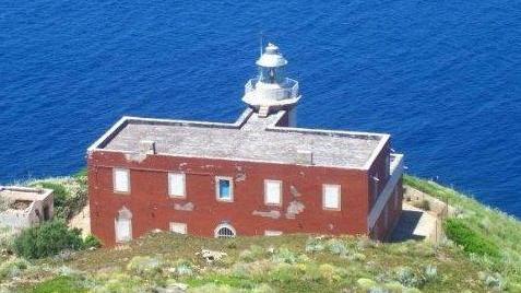 Per i fari un futuro da hotel all’orizzonte