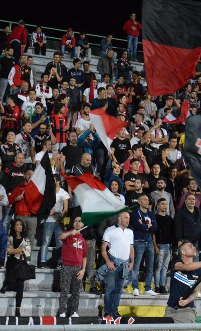 Lucchese, non cresce il numero dei tifosi 