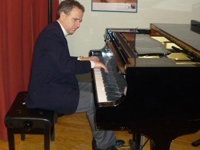 Musica, immagine e parola insieme con il talento di Ruffini
