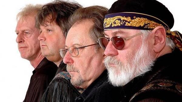Bitti, rinviato il concerto dei Creedence Clearwater Revival: un musicista ha avuto un malore
