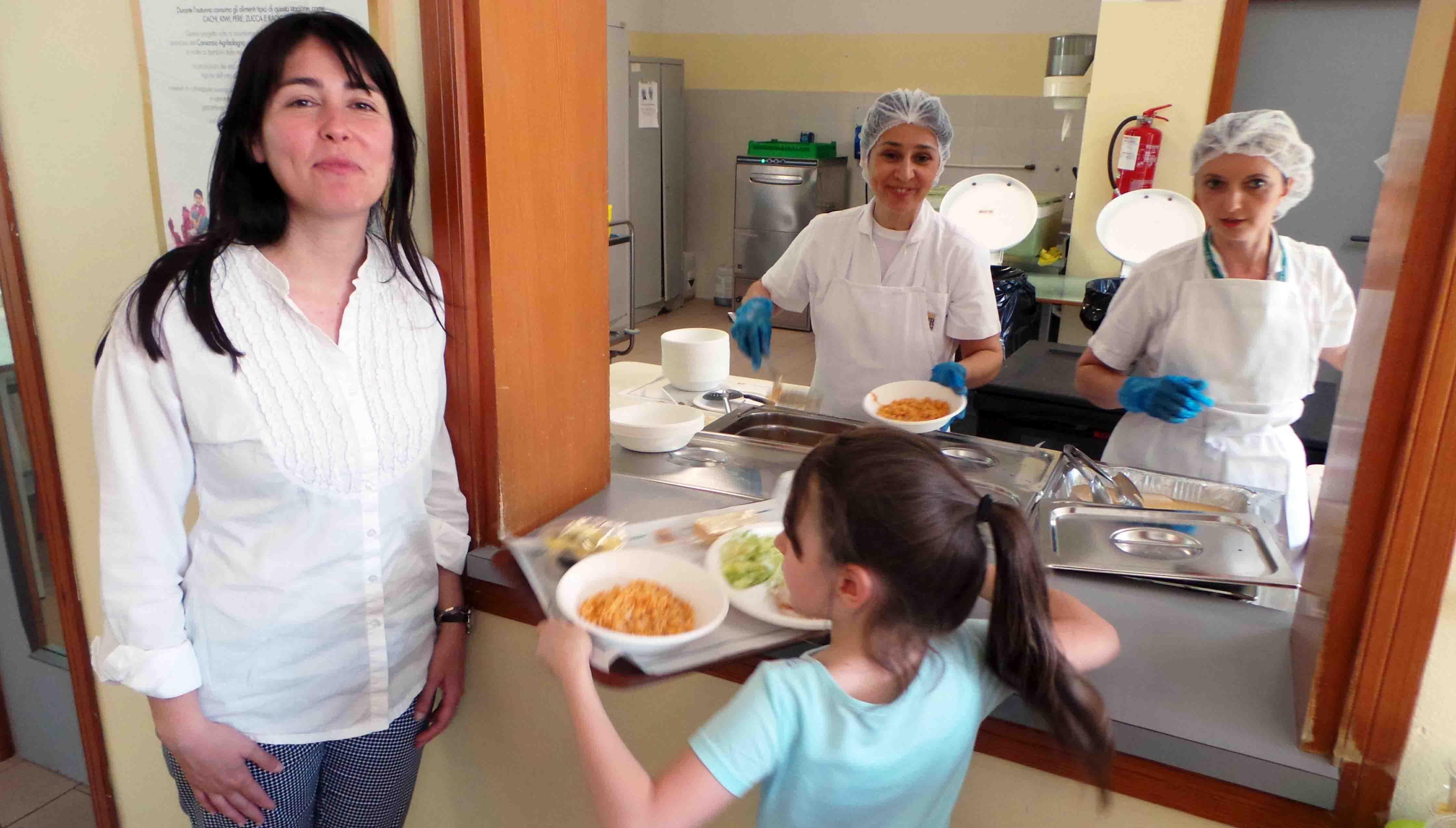 Menù per celiaci, deve pensarci la scuola 