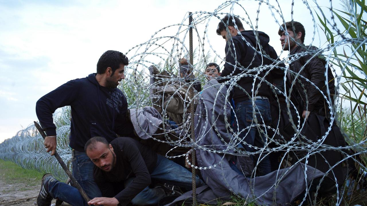 Migranti: il Pd pensa di sospendere il gemellaggio ungherese
