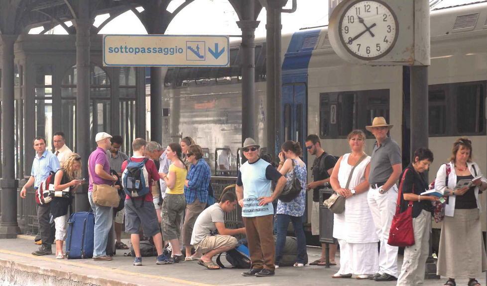 Passeggeri abbandonati sul treno fantasma 