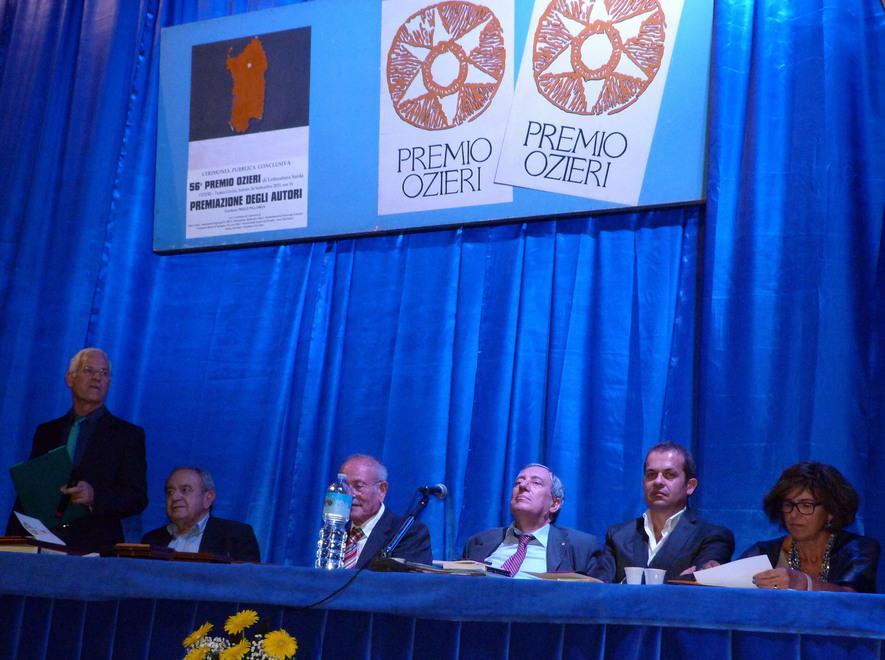 Emozioni alla consegna del Premio Ozieri 