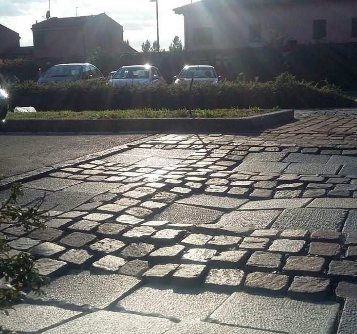 «Dossi con i sampietrini? Sono già da rifare» 